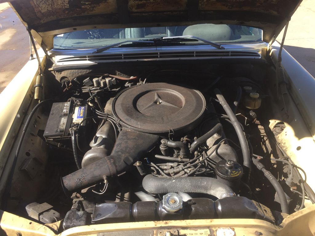 1973 Mercedes-Benz 280 10