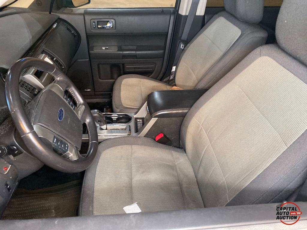 2010 Ford Flex 8