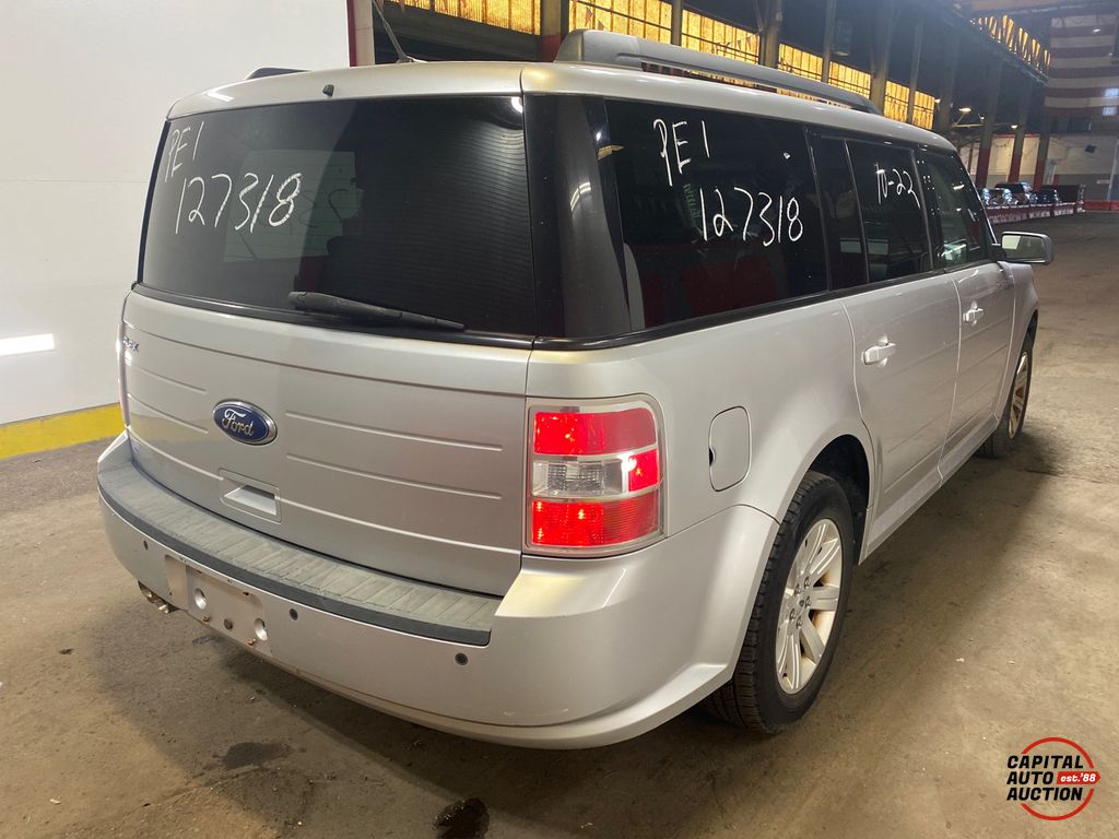 2010 Ford Flex 3