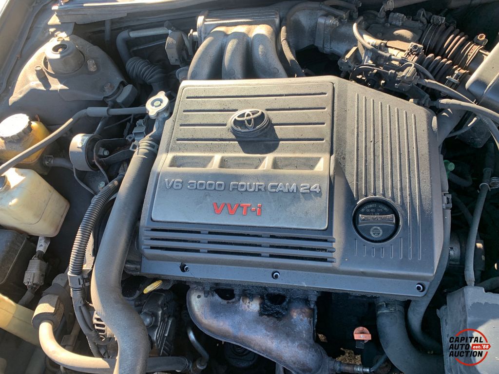 2000 Toyota Avalon 10