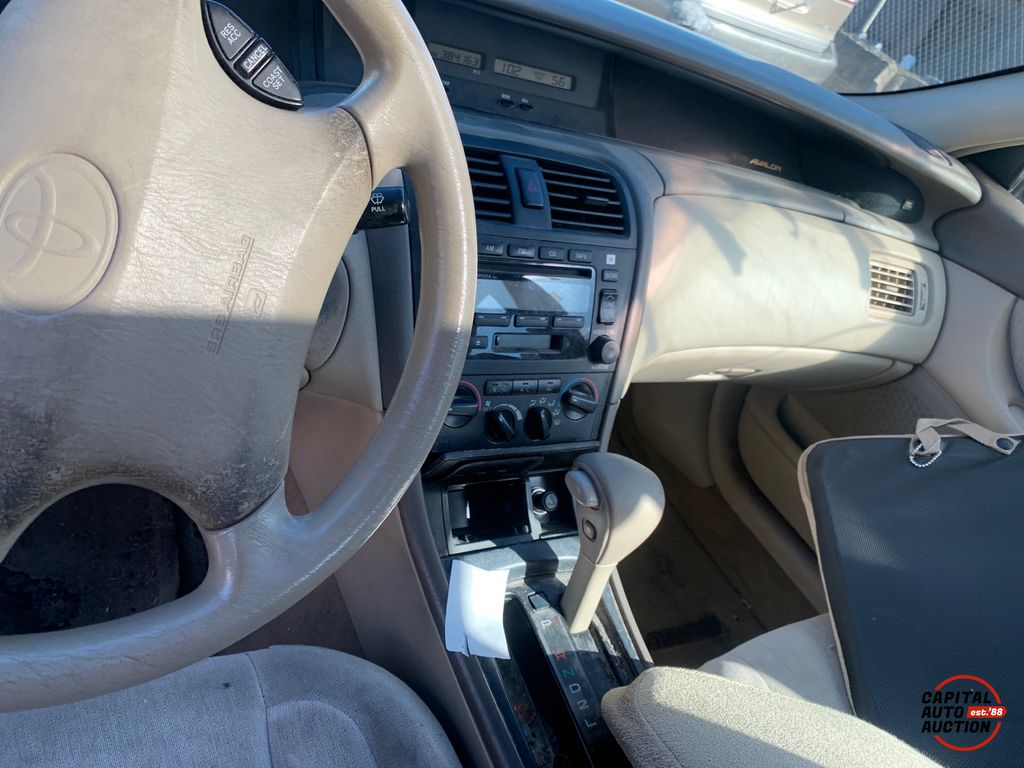2000 Toyota Avalon 15