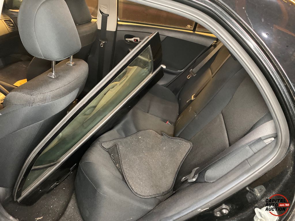 2011 Toyota COROLLA 9