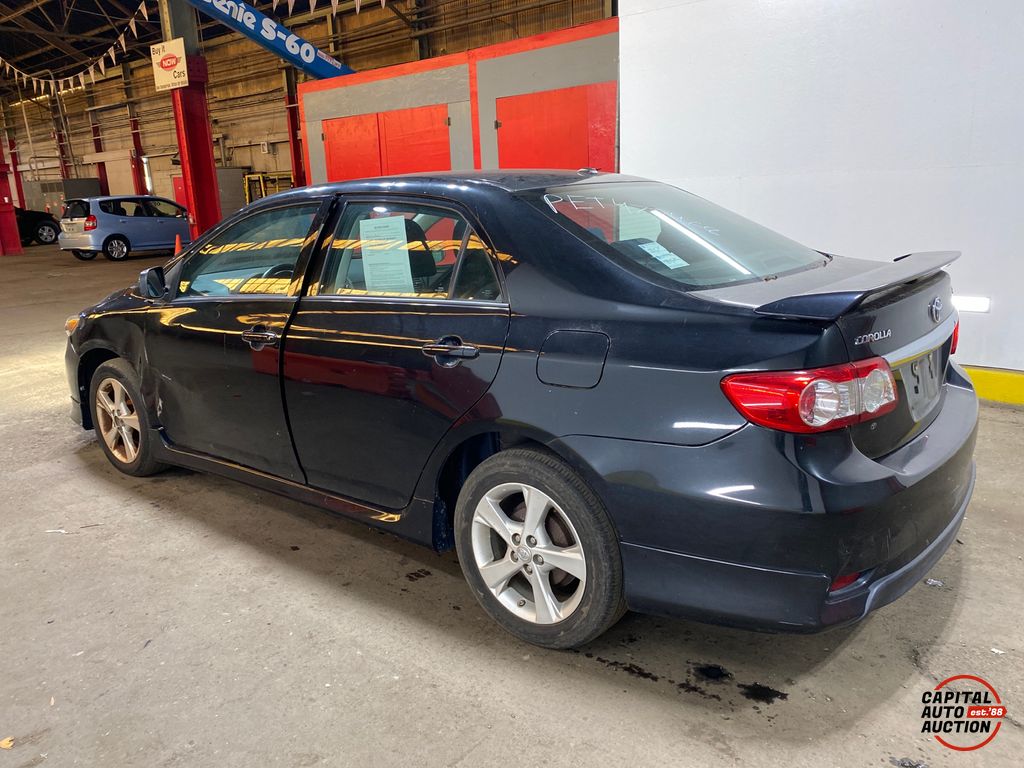 2011 Toyota COROLLA 2