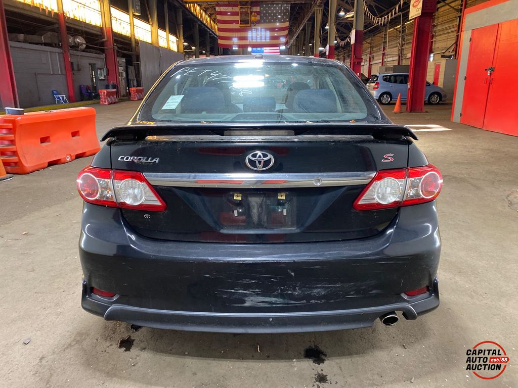 2011 Toyota COROLLA 7