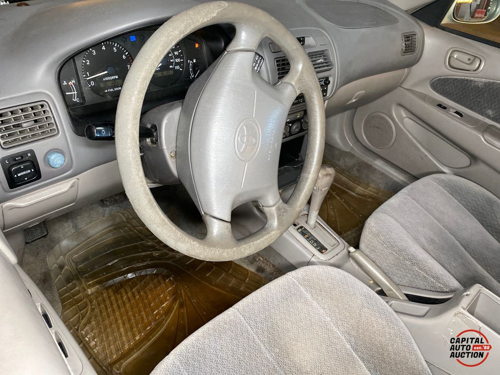 2002 Toyota COROLLA 11