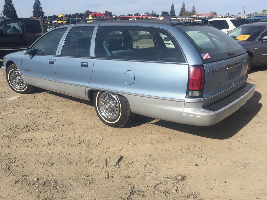 1992 Chevrolet Caprice Wagon 2
