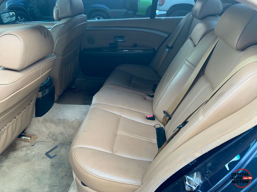 2004 BMW 745LI 9