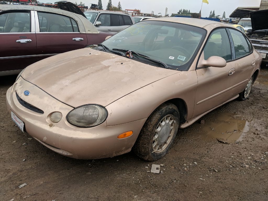 1996 Ford Taurus 1