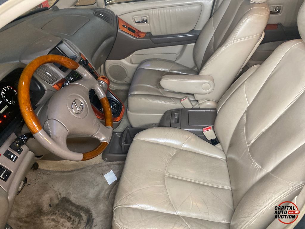 2003 Lexus RX 300 8