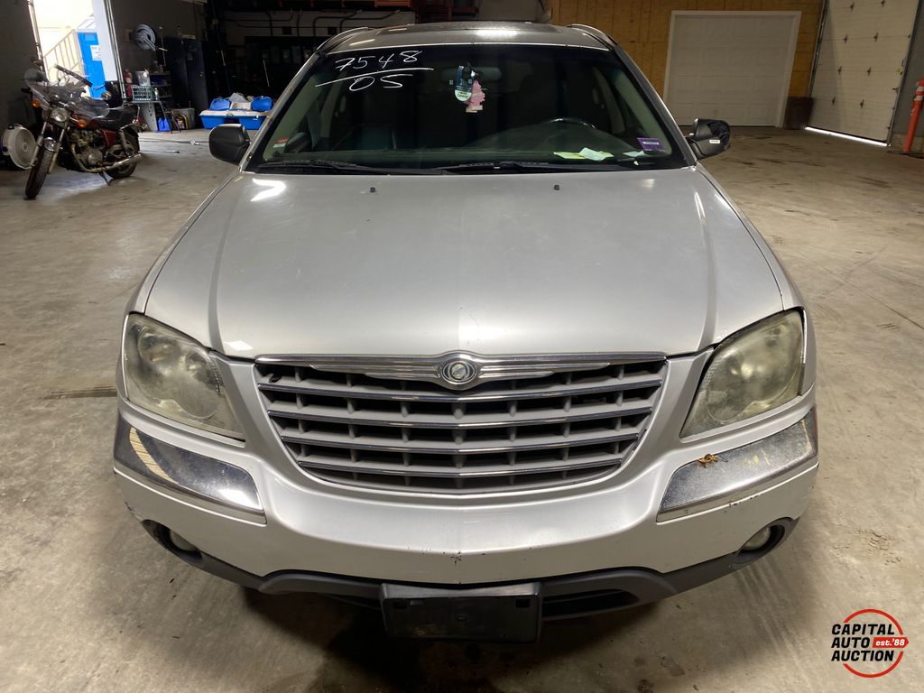 2005 Chrysler Pacifica 6