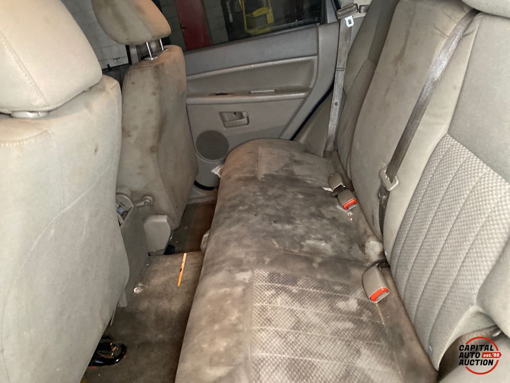 2005 JEEP GRAND CHEROKEE 9