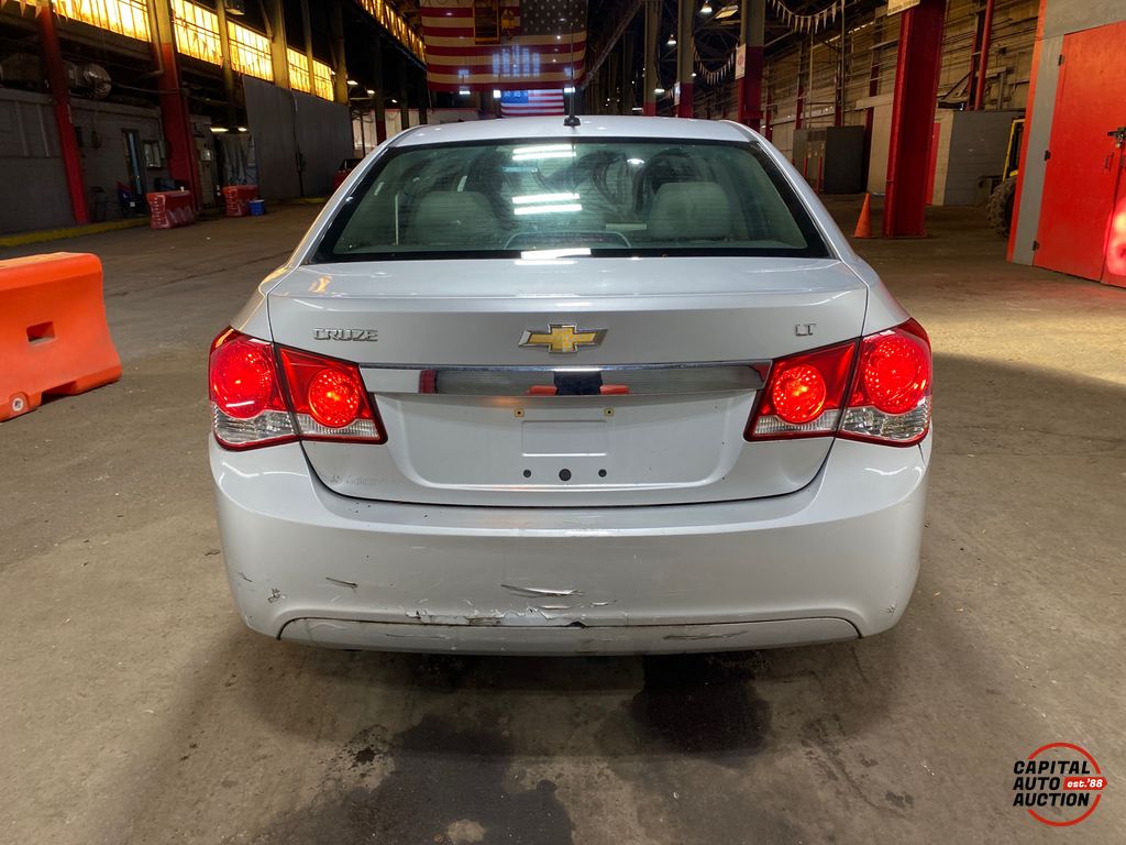 2011 Chevrolet Cruze 7