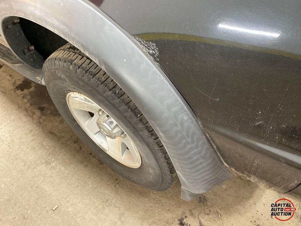 2002 Mitsubishi Montero Sport 12