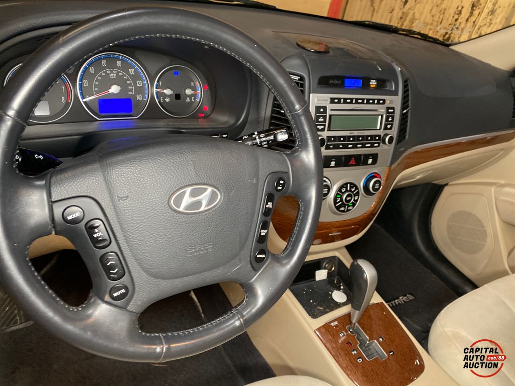 2008 Hyundai Santa Fe 11