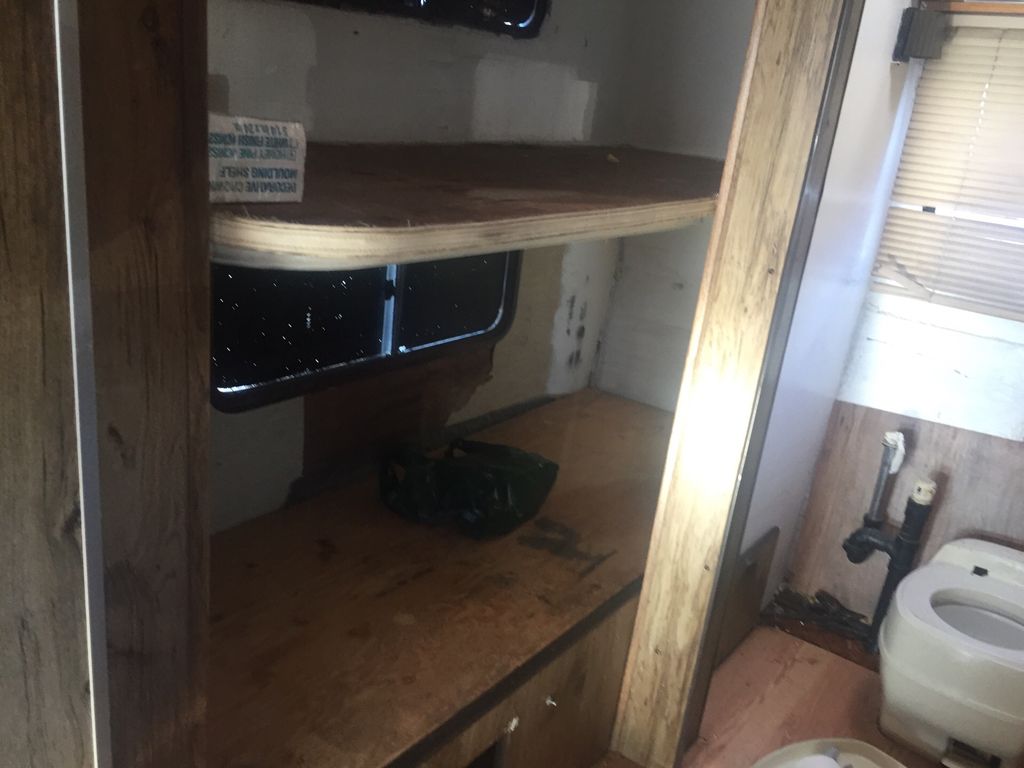 1978 itasca Class B Motor Home 15