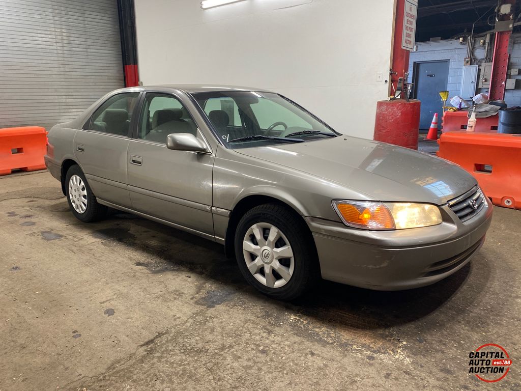 2001 Toyota Camry 0
