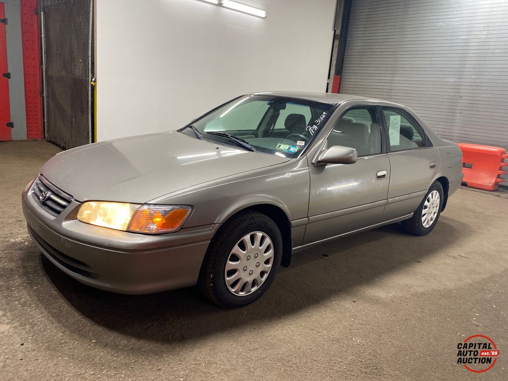 2001 Toyota Camry 1