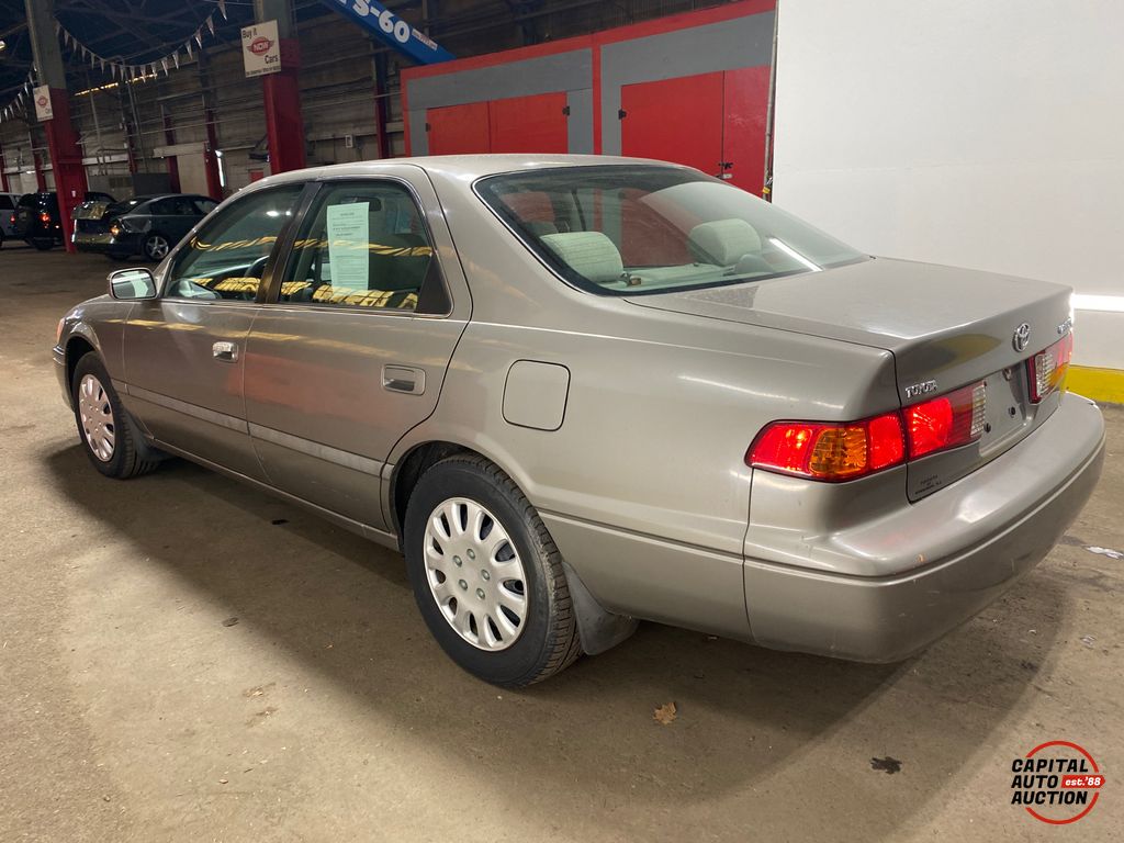2001 Toyota Camry 2