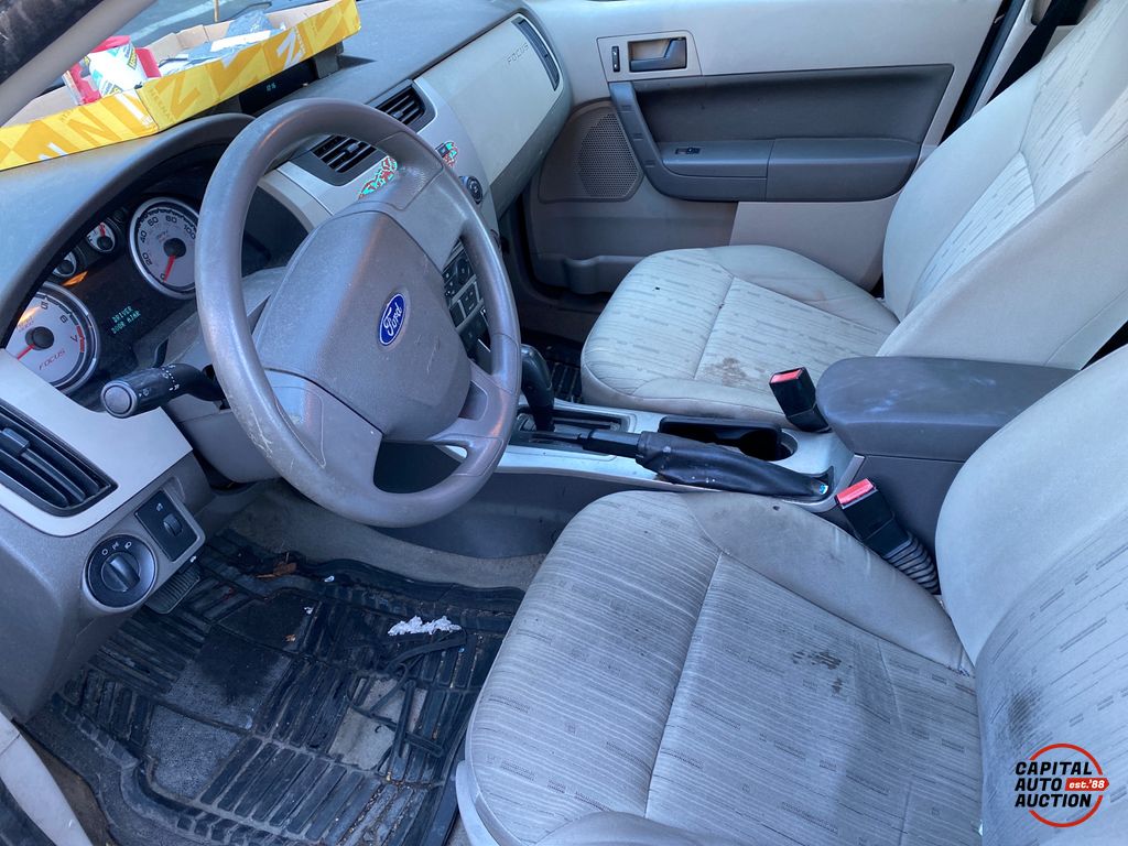 2008 Ford Focus 8