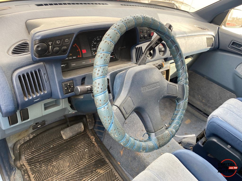 1989 MAZDA MPV 11