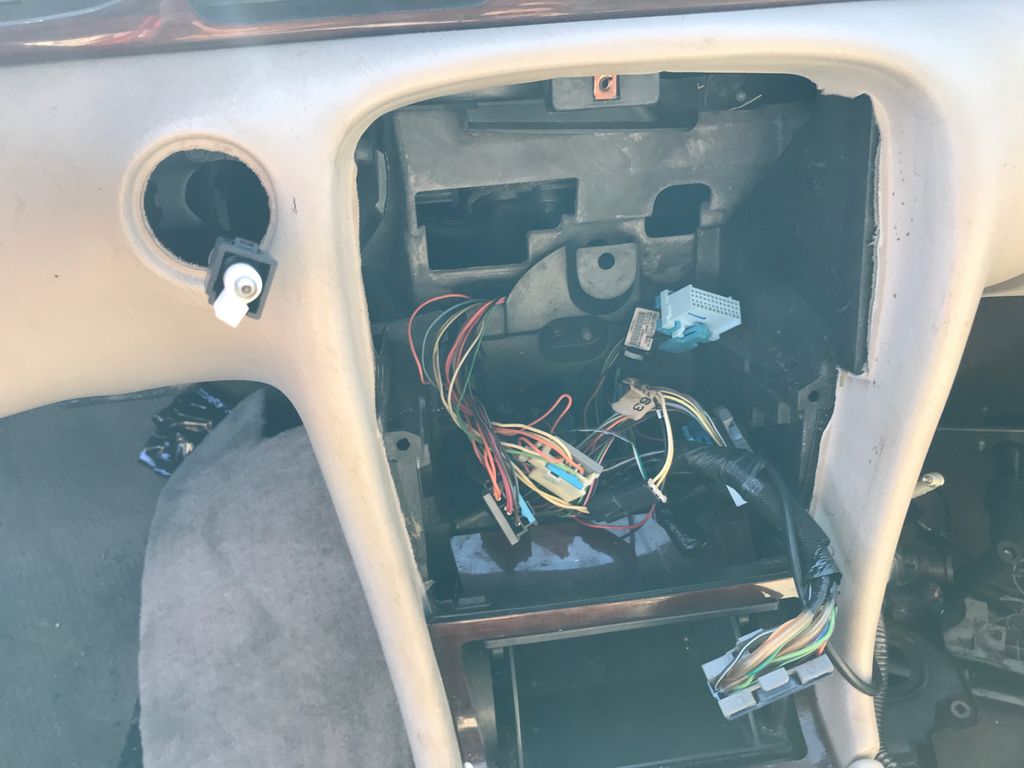 2004 Cadillac Seville 12