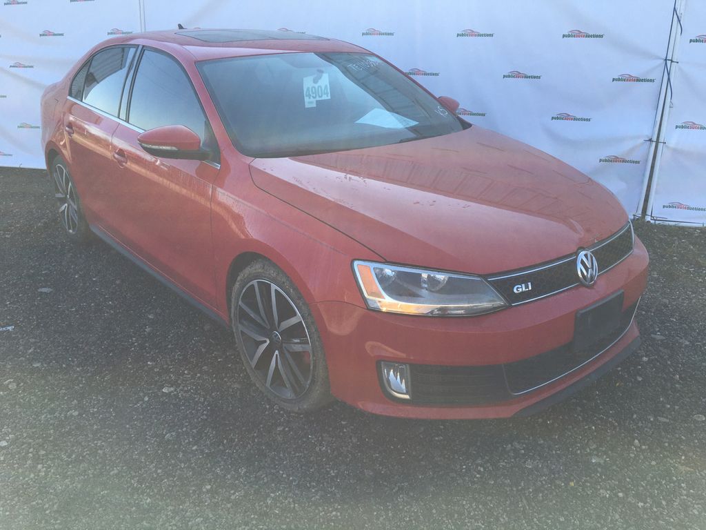 2013 VOLKSWAGEN JETTA 0