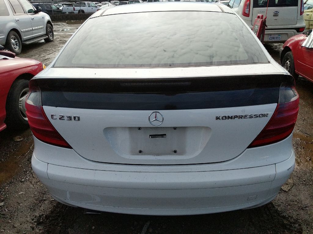 2003 Mercedes-Benz C-Class 7