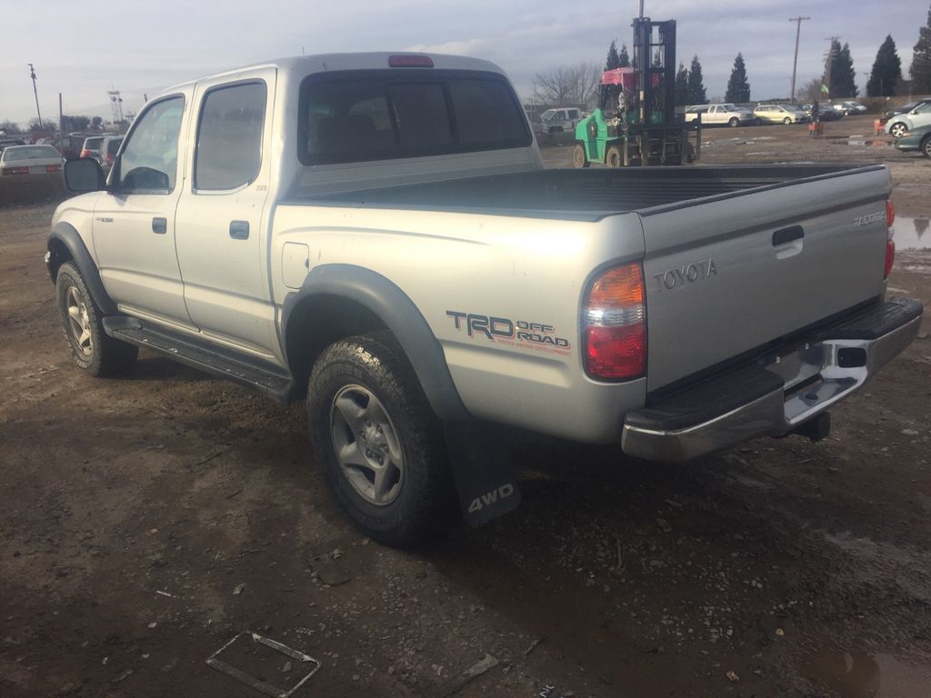 2002 Toyota Tacoma 2