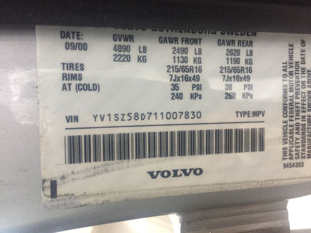 2001 Volvo XC70 5