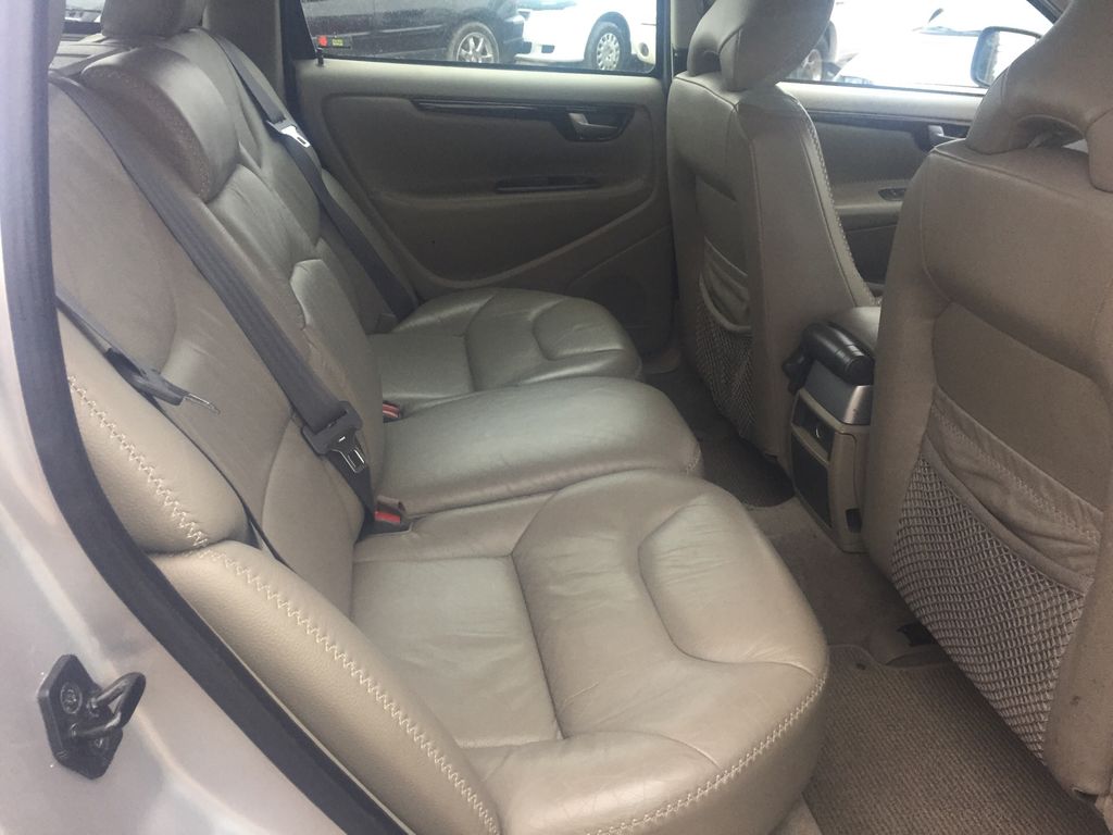 2001 Volvo XC70 9