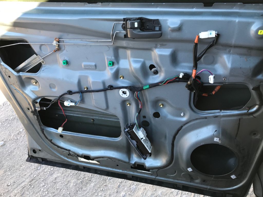 1999 Toyota Sienna 12