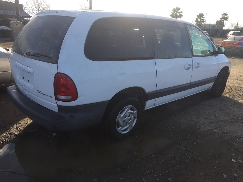 2000 Dodge Grand Caravan 3
