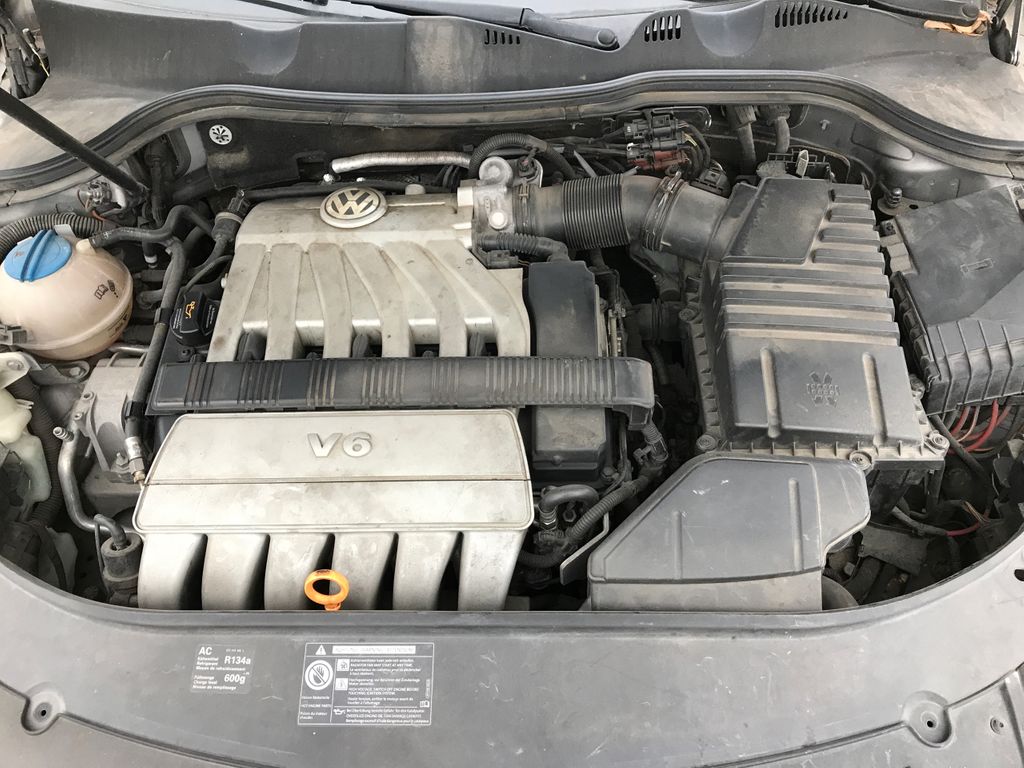 2006 VOLKSWAGEN Passat 10