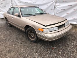1997 Ford Crown Victoria