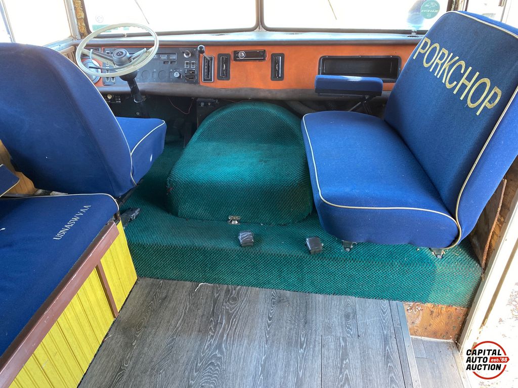 1972 WINNEBAGO Brave 7