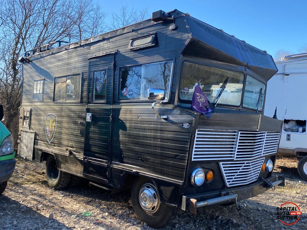 1972 WINNEBAGO Brave 0