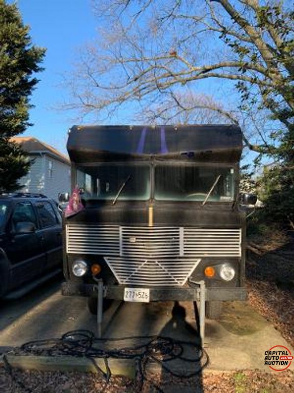 1972 WINNEBAGO Brave 13