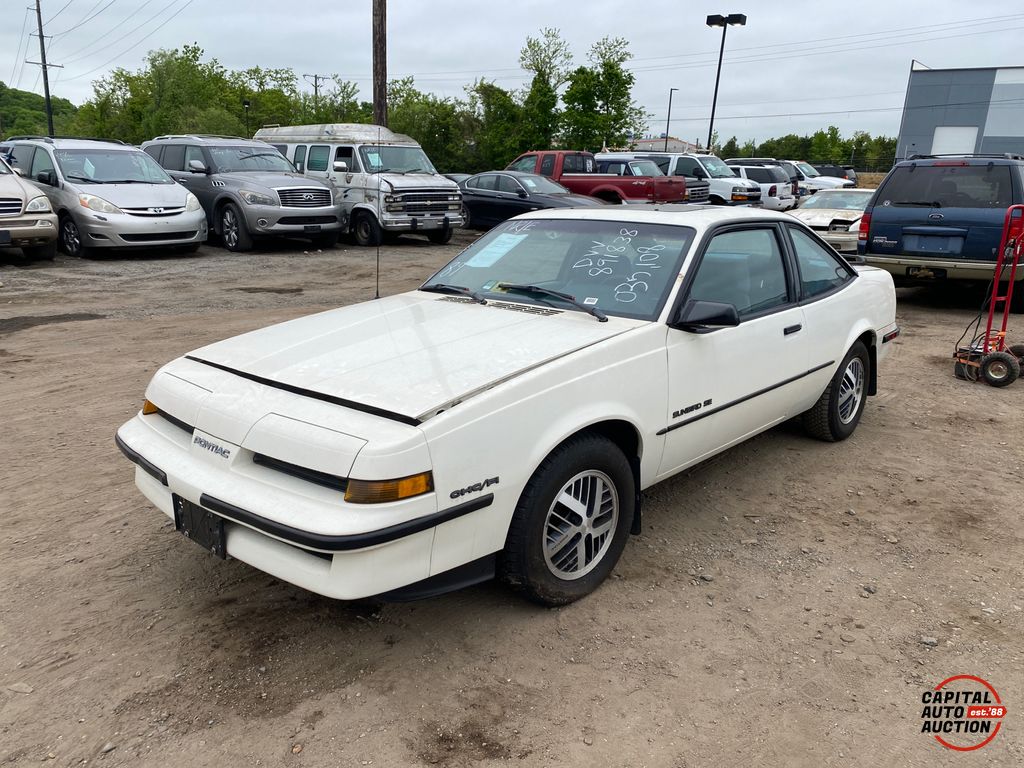 1989 Pontiac Sunbird 1
