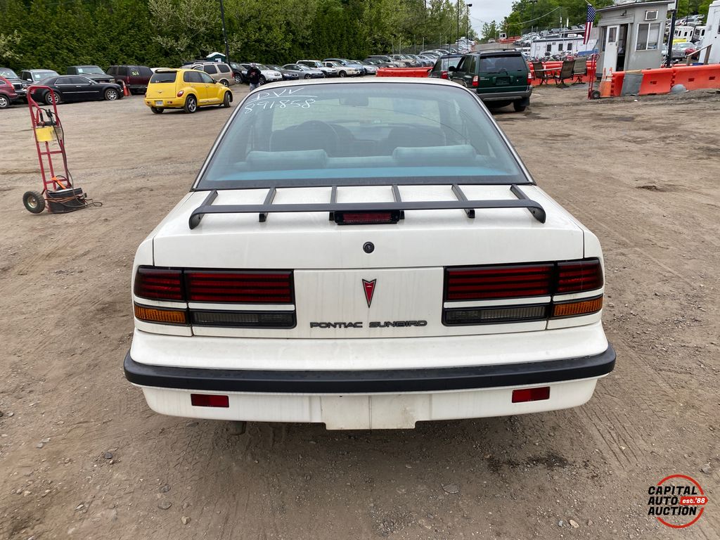 1989 Pontiac Sunbird 6