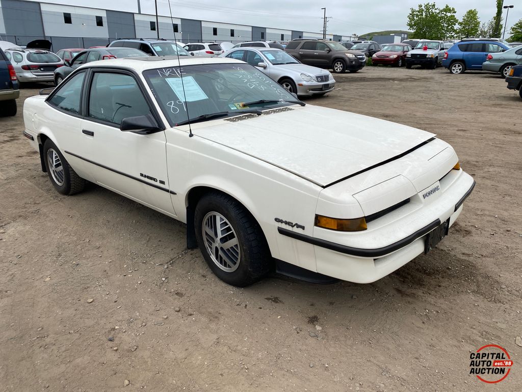 1989 Pontiac Sunbird 0