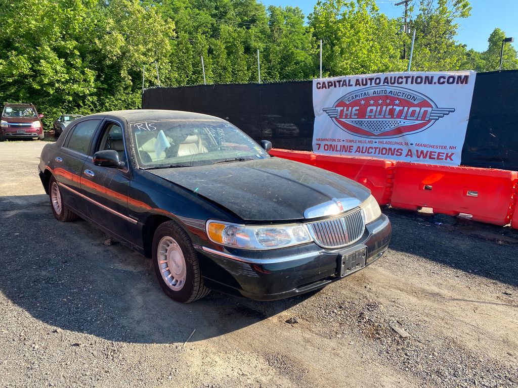 Auction DVV891882 2001 Lincoln Town Car