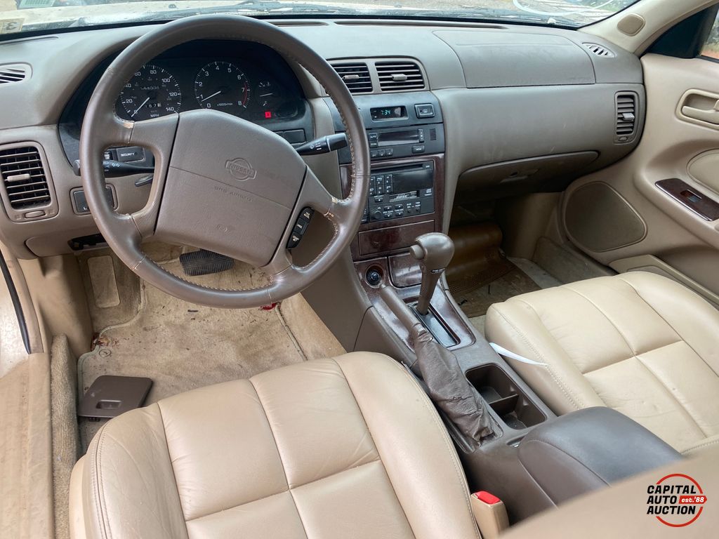 1995 NISSAN MAXIMA 10