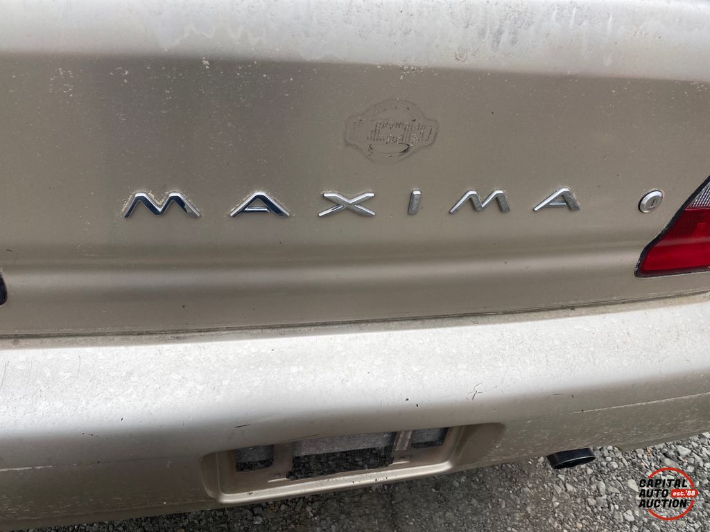 1995 NISSAN MAXIMA 11