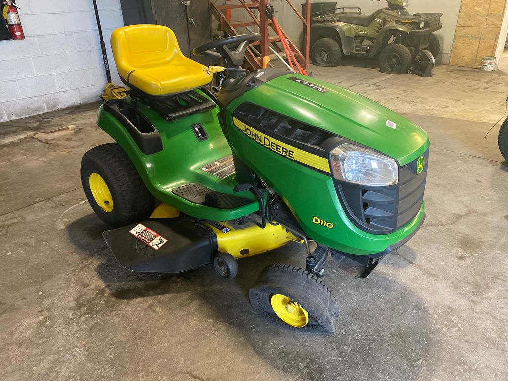 Auction NCS154067 2016 John Deere D110
