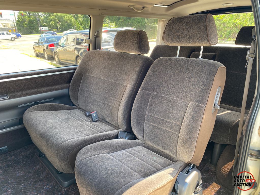 1995 TOYOTA HIACE 8