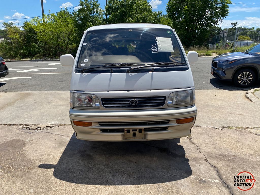 1995 TOYOTA HIACE 5