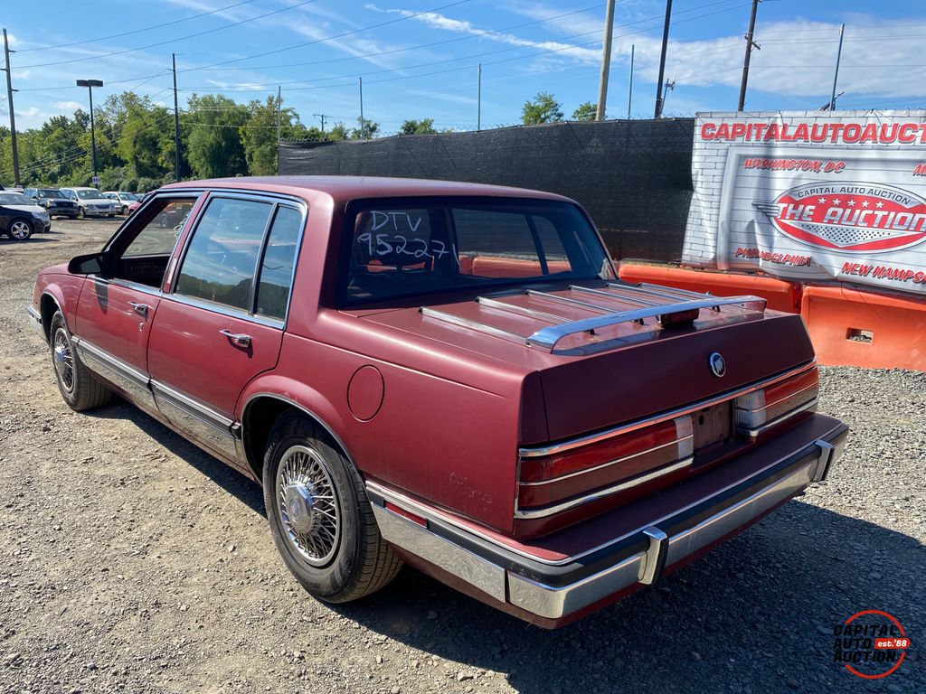 1988 Buick Park Avenue 2