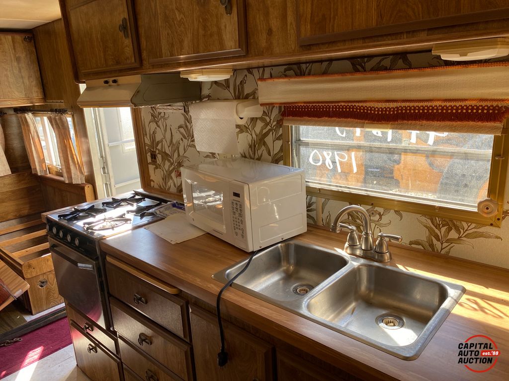 1980 Prowler camper 13