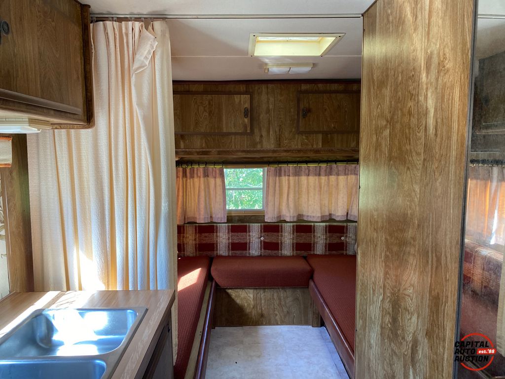 1980 Prowler camper 9