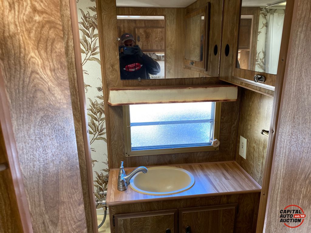 1980 Prowler camper 10